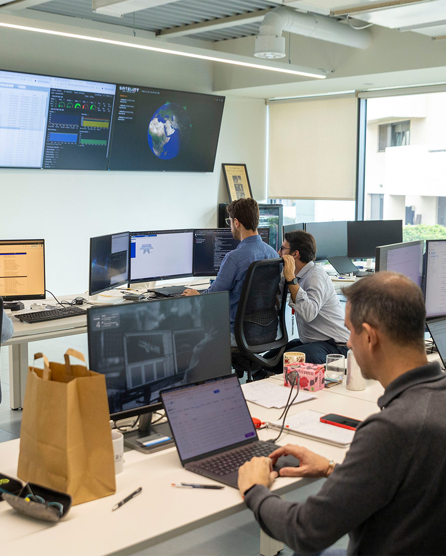 _0001_missioncontrol (1)